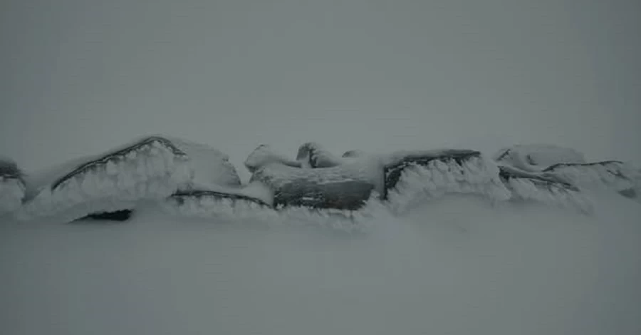 В Карпатах випало пів метра снігу