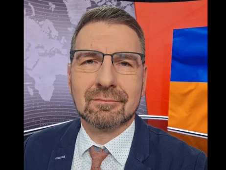 Ведущий 