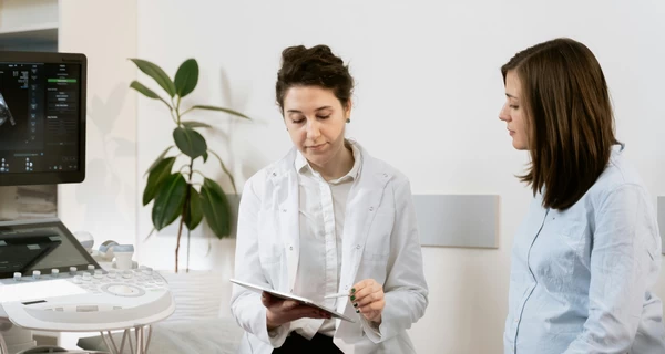 Жіноче здоров'я під час війни: правда про стреси, міфи та профілактику