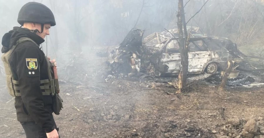 У Херсоні після удару дрона по зупинці загинув чоловік, ще одного госпіталізовано