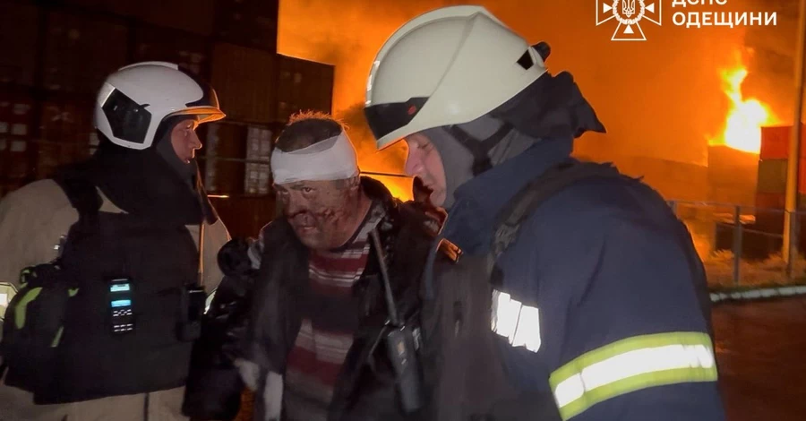 Дронова атака на Одещину: п’ятеро постраждалих, Чорноморськ без світла