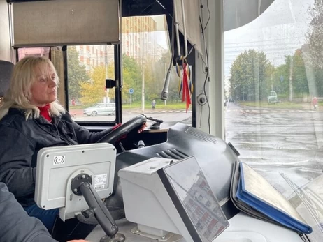 Во Львове на маршрут выедет первая женщина-водитель автобуса