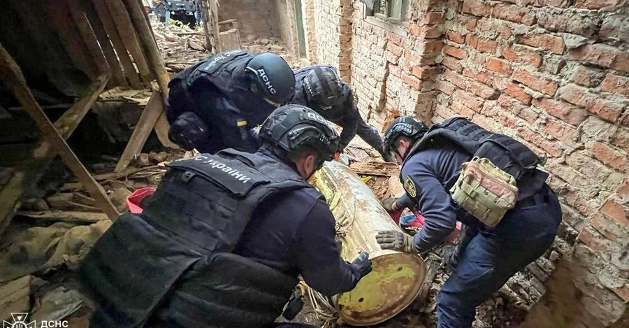 В Черниговском районе возле жилой застройки обнаружили боевую часть 