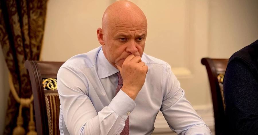 ЗМІ сперечаються, чи позбавили Труханова громадянства України