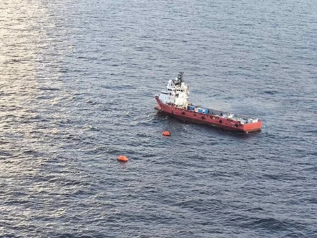 У Чорному морі затонуло судно з українськими моряками – екіпаж вдалося врятувати