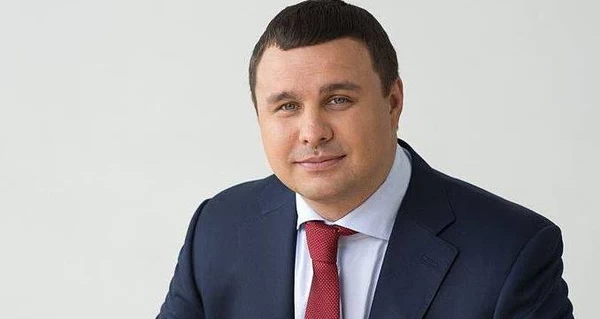 Екс-нардеп Максим Микитась засвітився у рейдерському скандалі із «чорними нотаріусами»