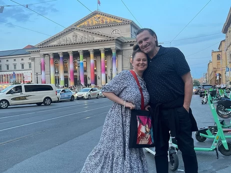 Чоловік Віталіни Біблів зворушливо привітав її із 45-річчям кадром із сімейного архіву