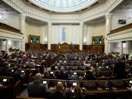 Рада готовится продлить военное положение и мобилизацию до февраля 2026 года