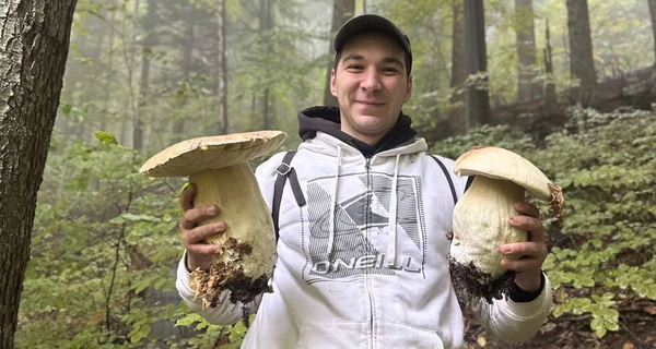 Грибник зі Львівщини продав двокілограмового гриба на аукціоні, а гроші задонатив ЗСУ