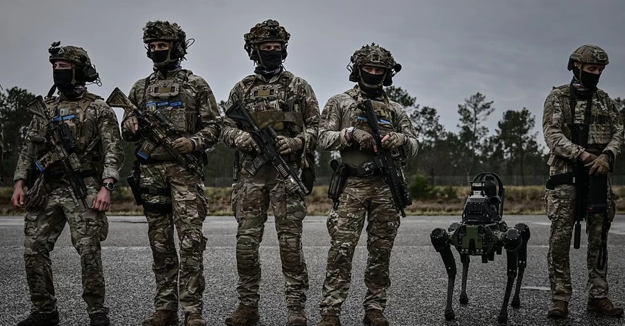 Зброя з «Термінатора» та «Хижака» вже в армії: фантастика стала реальністю 