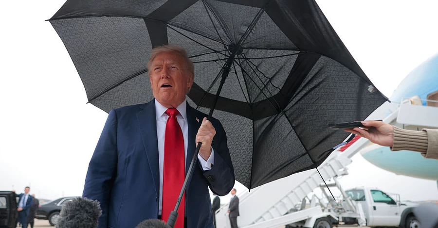 Трамп заявил, что не может отдать Украине все оружие, потому что 