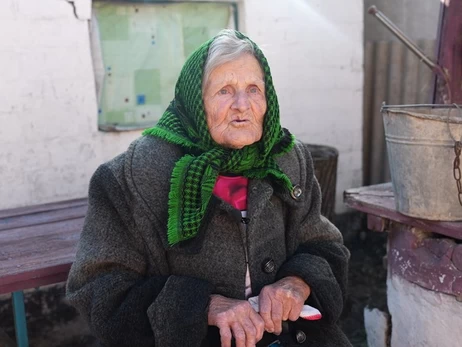 Померла 98-річна жінка, яка самотужки вийшла з окупованої частини Очеретиного