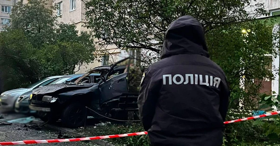 В Голосеевском районе Киева взорвали автомобиль – что известно