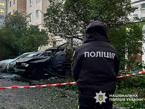 У Голосіївському районі Києва підірвали автомобіль - що відомо