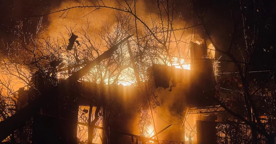 Росіяни вдарили по Харкову КАБами, постраждало щонайменше 9 людей 