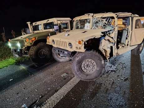 В Польше микроавтобус столкнулся с колонной американской военной техники – 5 пострадавших