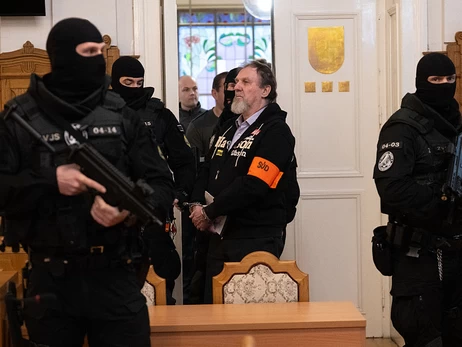У Словаччині поета засудили до 21 року в'язниці за замах на прем'єра Фіцо