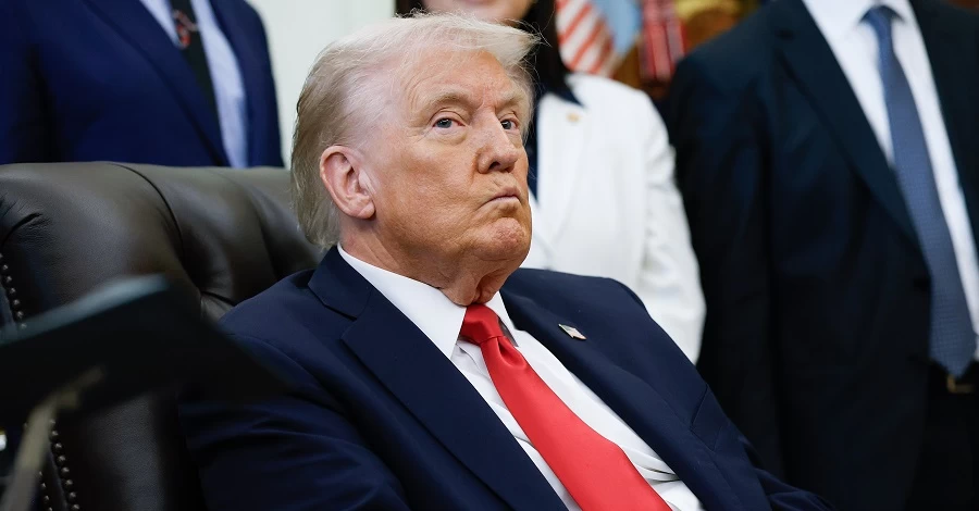 Трамп отменил встречу с Путиным и заявил, что пришло время для санкций: США ударили по нефтяным гигантам РФ 