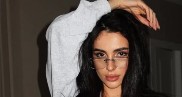 Анна Тринчер ответила на хейт из-за покупки книги российского издательства