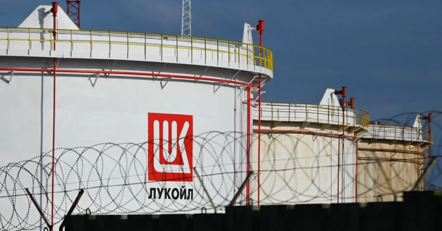 «Перекрито кровотік Росії»: як нові санкції США б'ють по нафтовому бізнесу Кремля