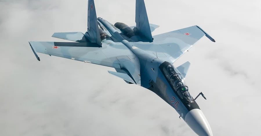 Российские самолеты нарушили воздушное пространство Литвы: в НАТО отреагировали, Мерц назвал это провокацией