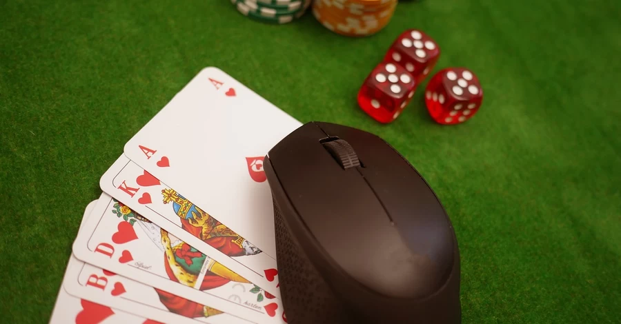  В Украине впервые установят лимиты для играющих в азартные игры
