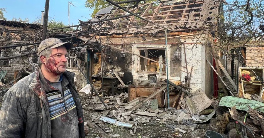 У Херсоні уточнили кількість жертв атаки РФ - загинули дві жінки, поранено 28 людей, серед них діти