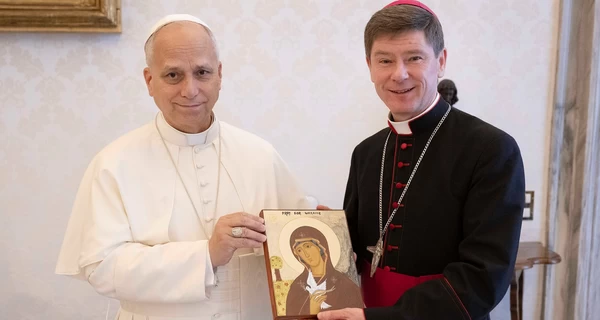 Папа Лев XIV встретился с украинским епископом и пообещал способствовать окончанию войны