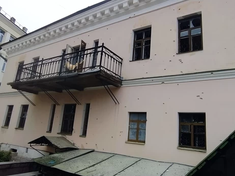 Внаслідок російського обстрілу 23 жовтня постраждав Музей гетьманства – пам’ятка XVII століття в центрі Києва