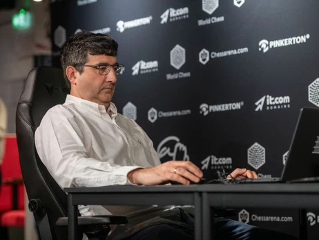 Російський шахіст Крамник заперечив провину у смерті американського гросмейстера Народицького