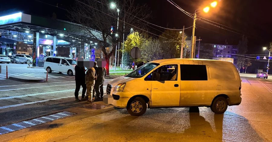 В Одессе пьяный полицейский напал на сотрудников ТЦК