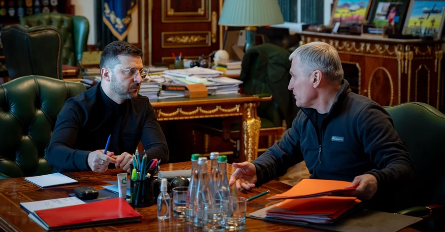 Новые нефтяные санкции против России нанесли ей первые убытки, - Зеленский