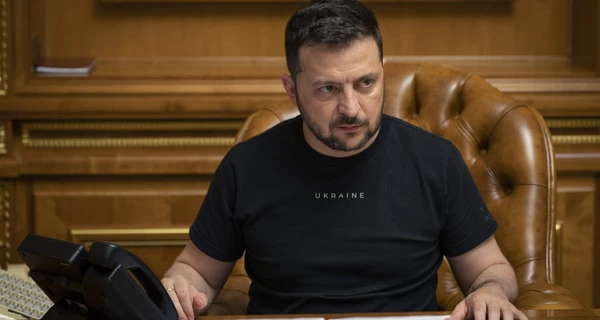 Зеленский подписал законы о продлении военного положения и мобилизации