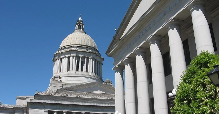 Сенат Сединенных Штатов проголосовал за отмену глобальных пошлин Трампа