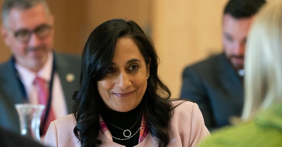 Канада хоче передати Україні конфіскований російський вантажний літак АН-124