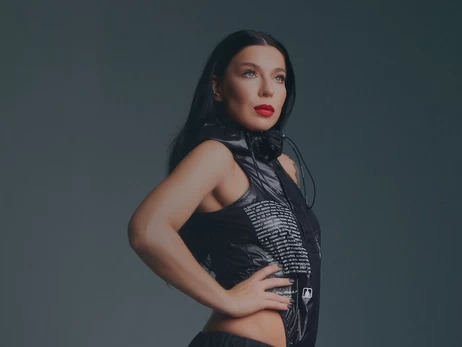 Співачка Йолка на концерті в Москві прибрала згадку 