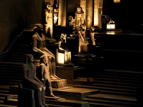 У Єгипті біля піраміди Хеопса відкрився Великий музей, який будували з 2005 року