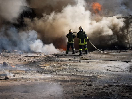 Враг ударил по центру населенного пункта, где не расположен ни один плац, - ВМС о гибели военных