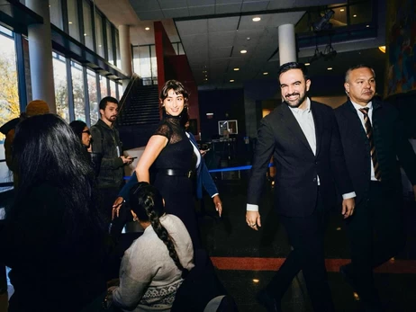 На выборах мэра Нью-Йорка побеждает Зохран Мамдани, которого Трамп назвал «коммунистом»