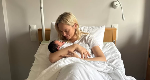 Певица ROXOLANA родила дочь