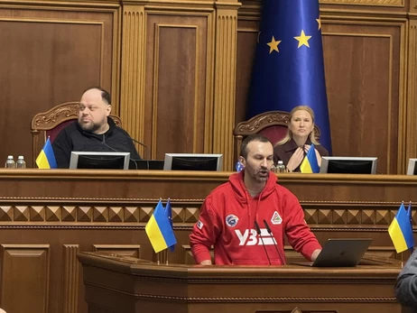 Лещенко прийшов у Раду в худі 