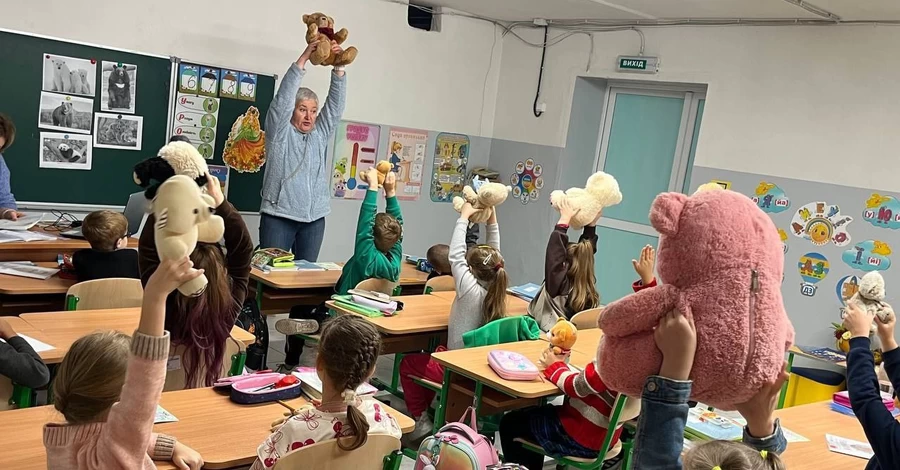 «Це дешевше, ніж ліки»: як м’які іграшки Toy Therapy Room лікують душу дітей і дорослих