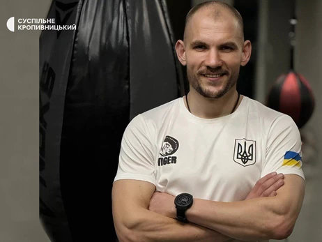 Водителем в кортеже Джоли был 33-летний тренер из Кропивницкого