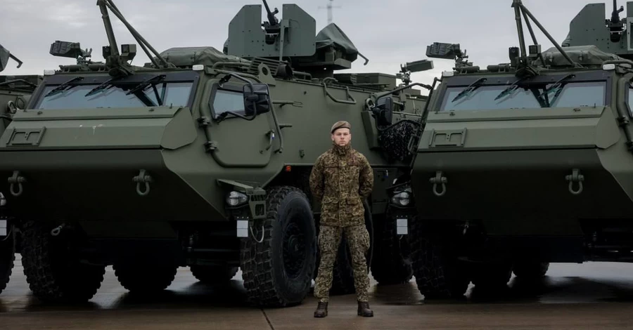 Україна отримала від Латвії 21 бронетранспортер Patria 6x6