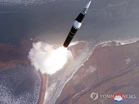 Північна Корея запустила балістичну ракету у напрямку Східного моря