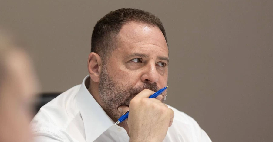 Єрмак повідомив про викриття шахраїв: представлялись його родичами і вимагали хабар за посаду в ОП