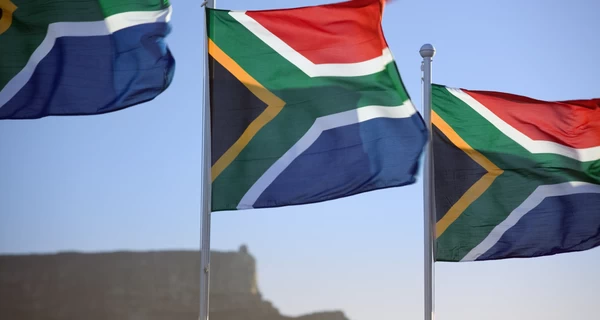 Власти ЮАР получили сигналы бедствия от 17 своих воюющих в Украине граждан