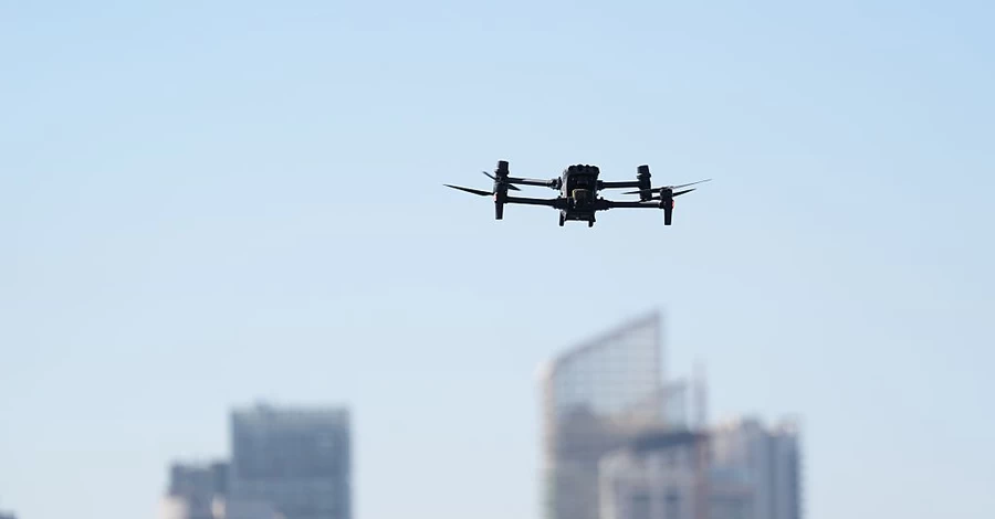 В Швеции дрон атаковал виллу российской делегации, облив краской и неизвестной жидкостью