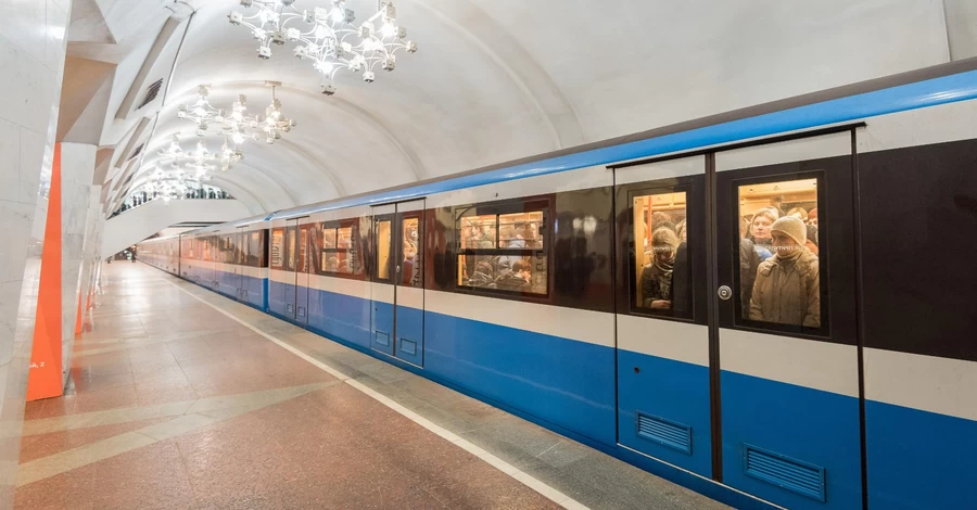 Метро в Харькове возобновило работу после того, как не работало в выходные