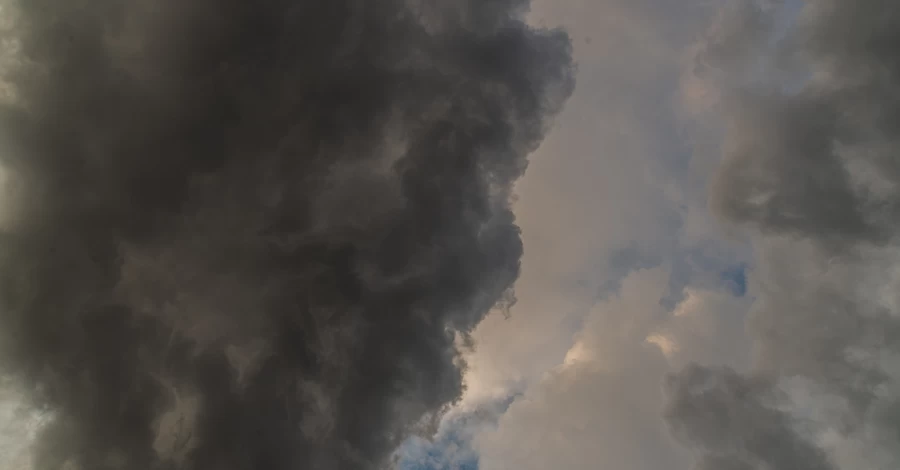 Теракт-смертник в столице Пакистана взорвал себя возле суда – погибли 12 человек